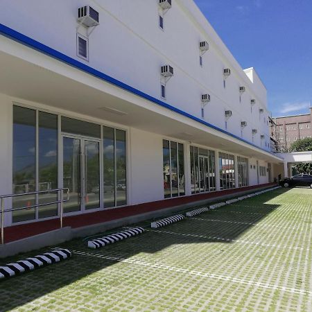 Subic Bay Hostel Olongapo Esterno foto