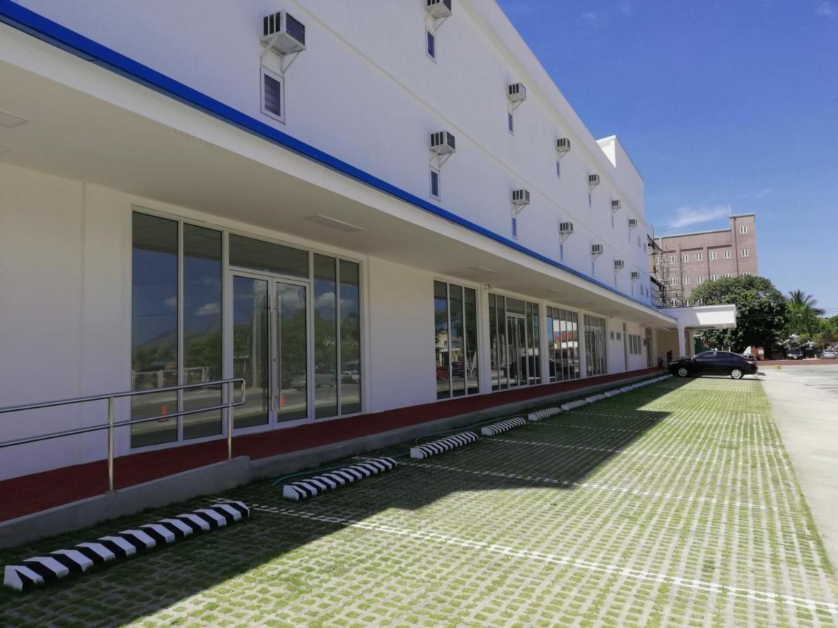 Subic Bay Hostel Olongapo Esterno foto